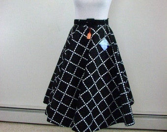 1950s Black & Ivory Flocked Taffeta Circle ROCKABILLY Skirt...... New Old Stock/ Jerry Margil ........Waist 28 inches...size Medium to Large