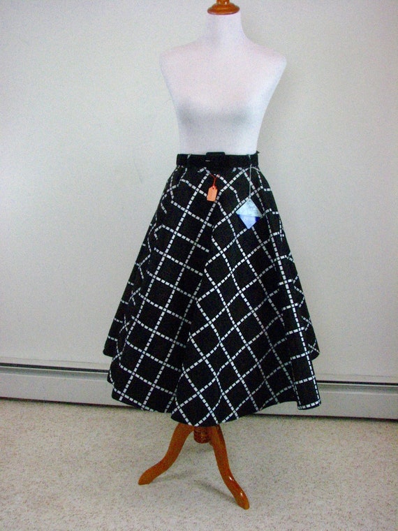 1950s Black & Ivory Flocked Taffeta Circle ROCKAB… - image 1