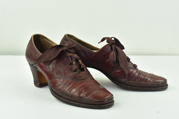 1930s REPTILE  Hand Sewn  SHENANIGANS Oxfords....… - image 1