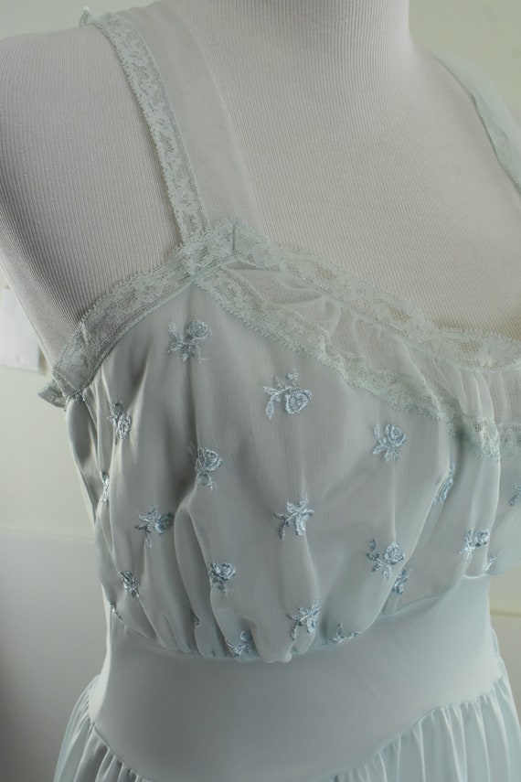 1960s Ballerina Style Embroidered Nylon Nightgown..… Gem