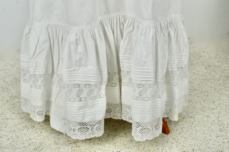 Victorian White Linen Petticoat with Hand Made LACE ....... size Small to Medium .......waist 22 inches image 4