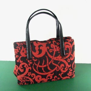 1960s Coral/Black Tapestry Handbag by MM ( Morris Moskowitz)........ GORGEOUS!
