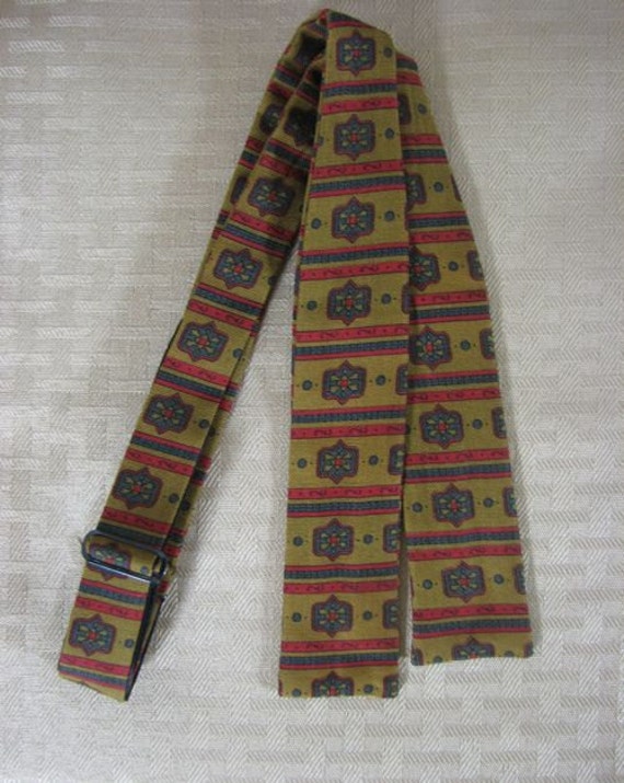 1950s Gold Print Cotton Self Tie Bow Tie........Ad