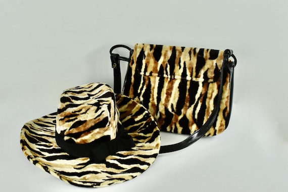 1970s Matching FAUX  FUR  Hat & Shoulder Bag.....… - image 2