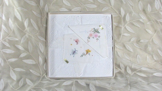 Set of 3 1950/60s White Cotton Handkerchiefs  Han… - image 1