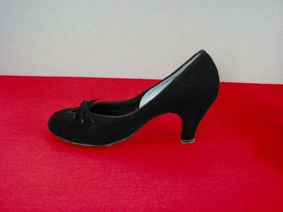 1950s Black Suede  Heels  by Air Step .........  … - image 5