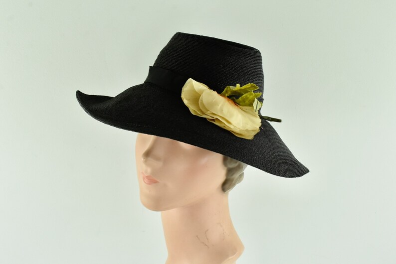 1930/40s Black Straw Hat ...... size Small image 1