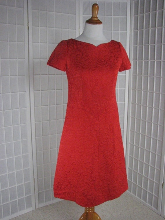 1960s Adele Simpson Trapunto Red Dress........siz… - image 2