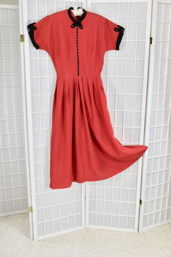 1950s Red Rayon Blend PARTY / DAY Dress with Blac… - image 1