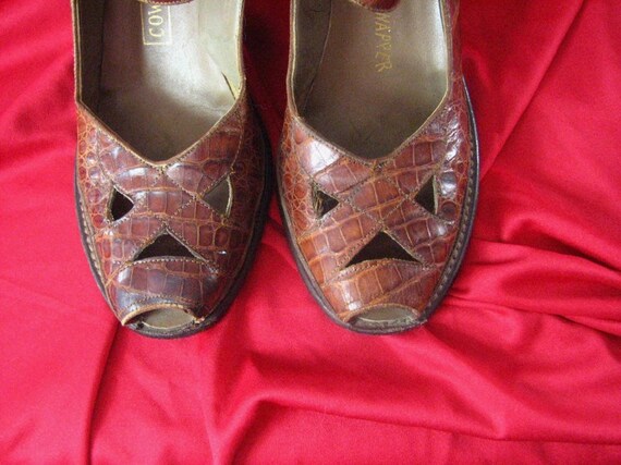 1940s Peep Toe  Alligator  Sandals ... HAND SEWN … - image 3