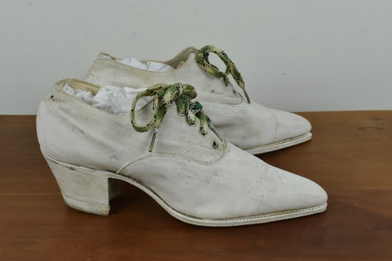 1910/20s  White Canvas Women's  Athletic Shoes ..… - image 5