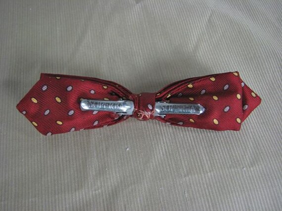 1950s  Clip On Red Print Bow Tie - image 2