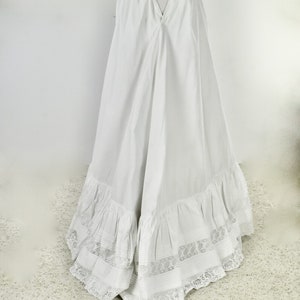 Victorian White Linen Petticoat with Hand Made LACE ....... size Small to Medium .......waist 22 inches image 8