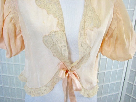 1920/30s Peach Silk Rayon Bed Jacket / Blouse  ..… - image 2