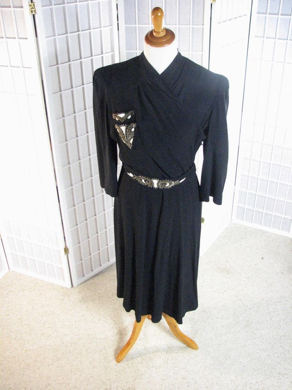 1930/40s Black Crepe Dress with Beaded Pockets an… - image 2