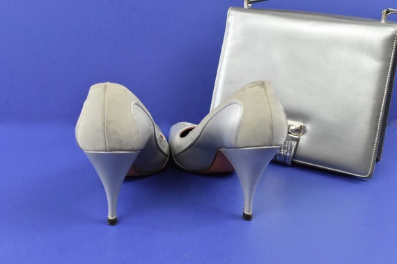 1950/60s  PEARLIZED GRAY Ensemble ..... Stilettos… - image 4