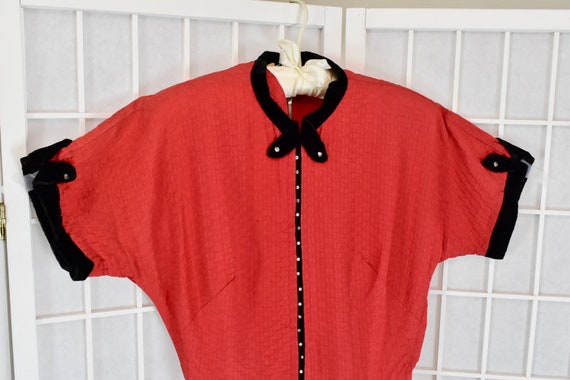 1950s Red Rayon Blend PARTY / DAY Dress with Blac… - image 3