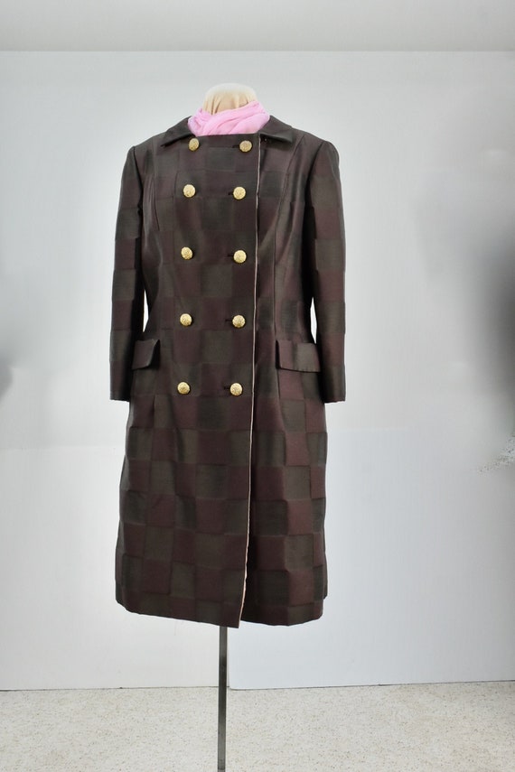 1960s Elegant Brown Double Breasted Coat with Pink