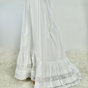 Victorian White Linen Petticoat with Hand Made LACE ....... size Small to Medium .......waist 22 inches image 6