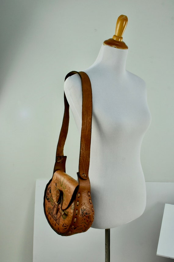 Vintage Hand Tooled Natural Leather Shoulderbag..… - image 6