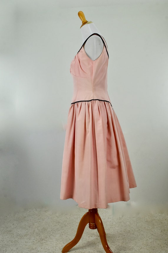 1950s Pink Faille PARTY  Dress with Black  Velvet… - image 8