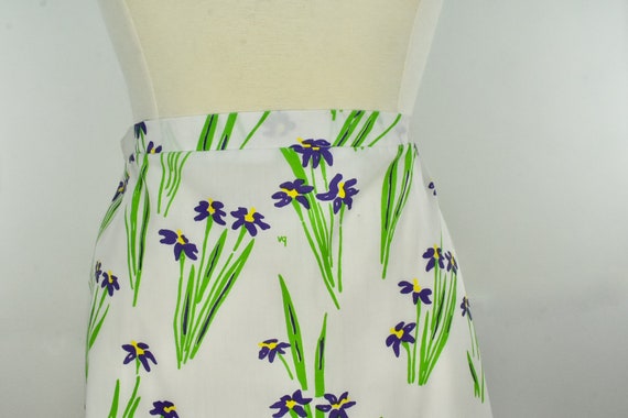 1960/70s VESTED GENTRESS  Summer Floral Skirt ...… - image 4