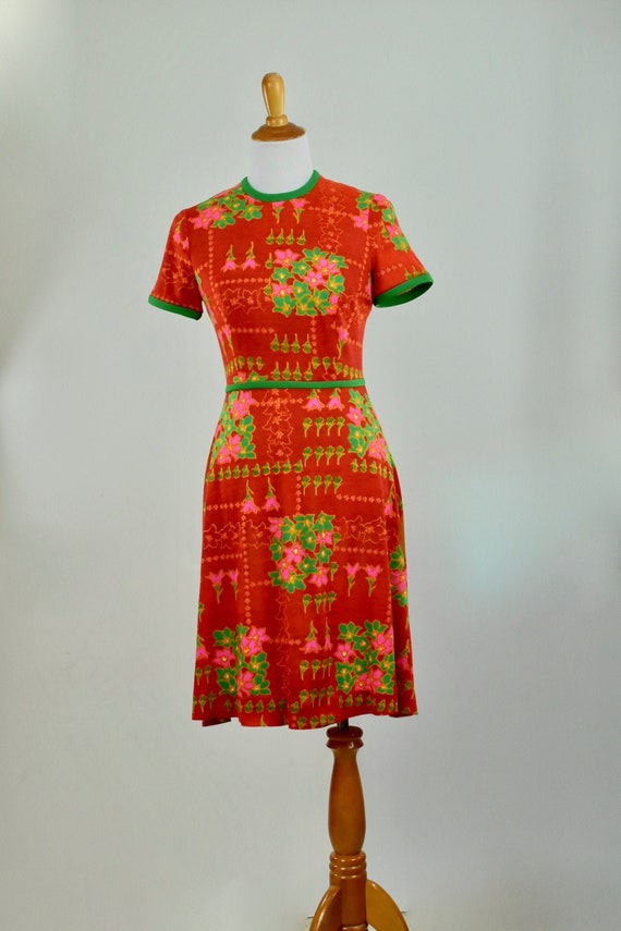 1970s BERGDORF GOODMAN Floral Knit Dress......size