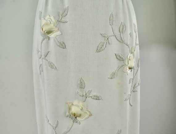 1960s Gorgeous Hand Beaded Ivory Linen Dress.....… - image 4