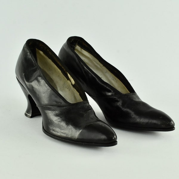 1910/20s  Black Leather Pumps with French Heels....... very BEWITCHING!