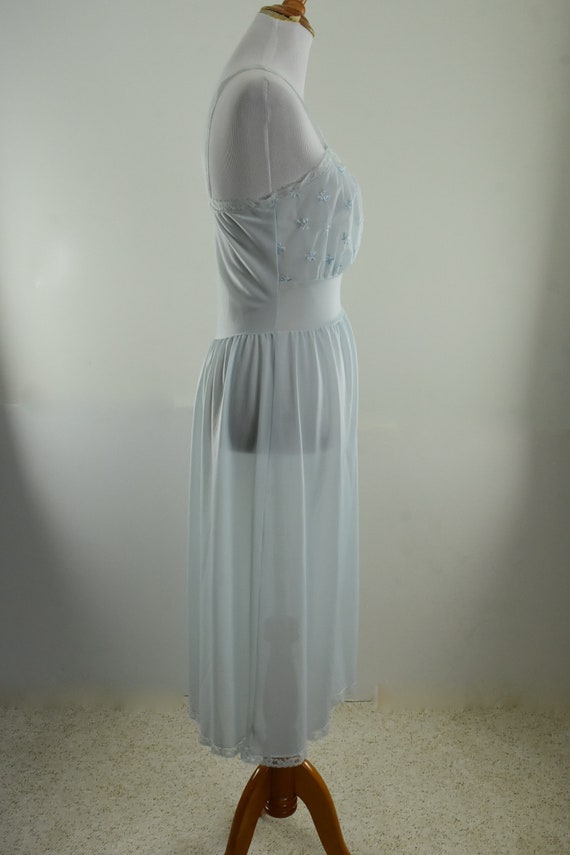 1960s Ballerina Style Embroidered Nylon Nightgown..… Gem