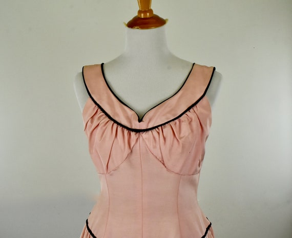 1950s Pink Faille PARTY  Dress with Black  Velvet… - image 6
