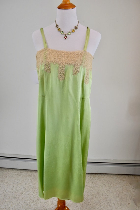 1920/30s Green Lace Slip / Nightgown  with Chanti… - image 1