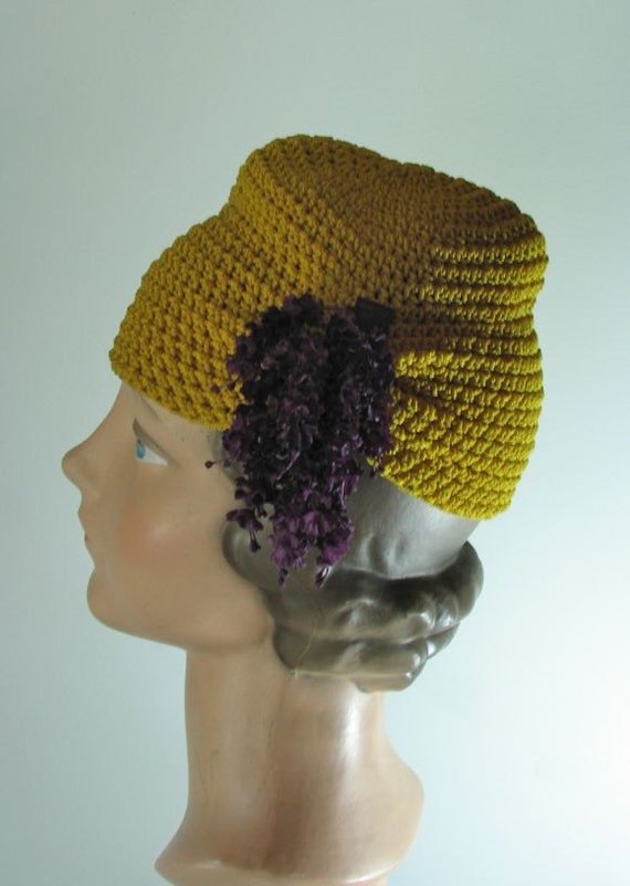 1930s Mustard  Color Crocheted Cloche / Mint Condi