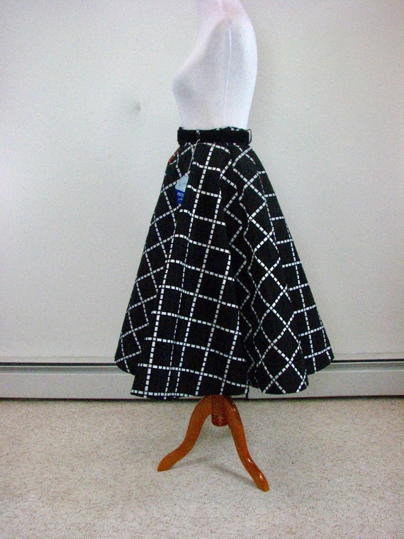 1950s Black & Ivory Flocked Taffeta Circle ROCKAB… - image 3