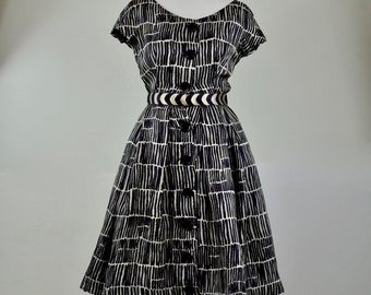 1950s BRANELL Button Down  Navy & Cream Silk Dress ..... size 6 / 8