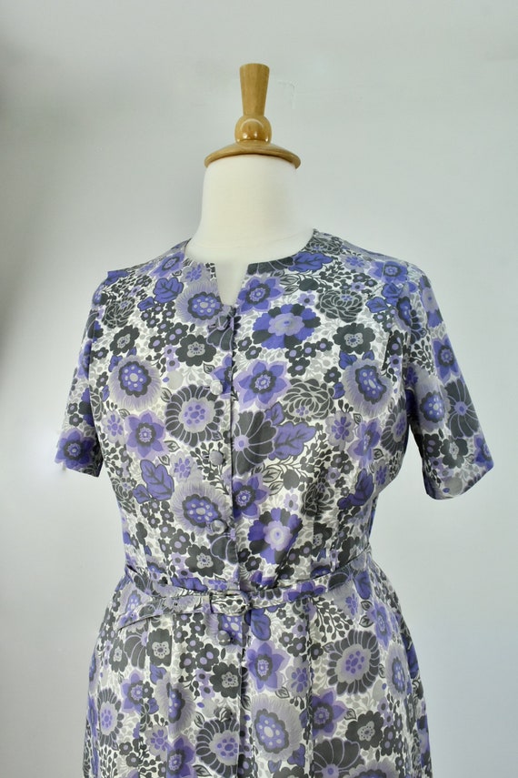 1950/60s Purple Floral HANDKERCHIEF LINEN Dress  .