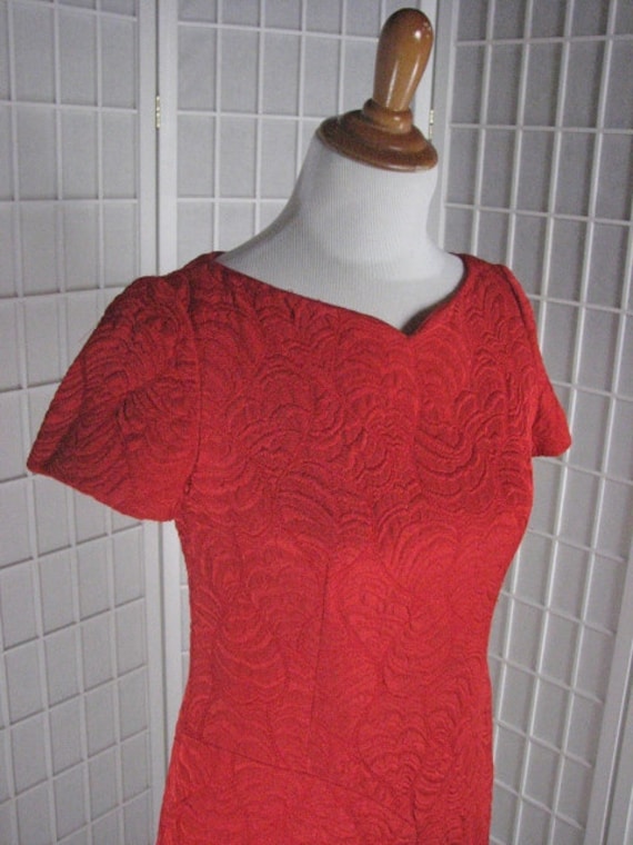 1960s Adele Simpson Trapunto Red Dress........siz… - image 1