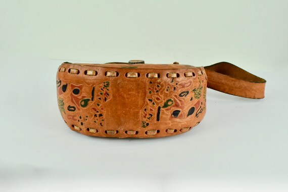 Vintage Hand Tooled Natural Leather Shoulderbag..… - image 5