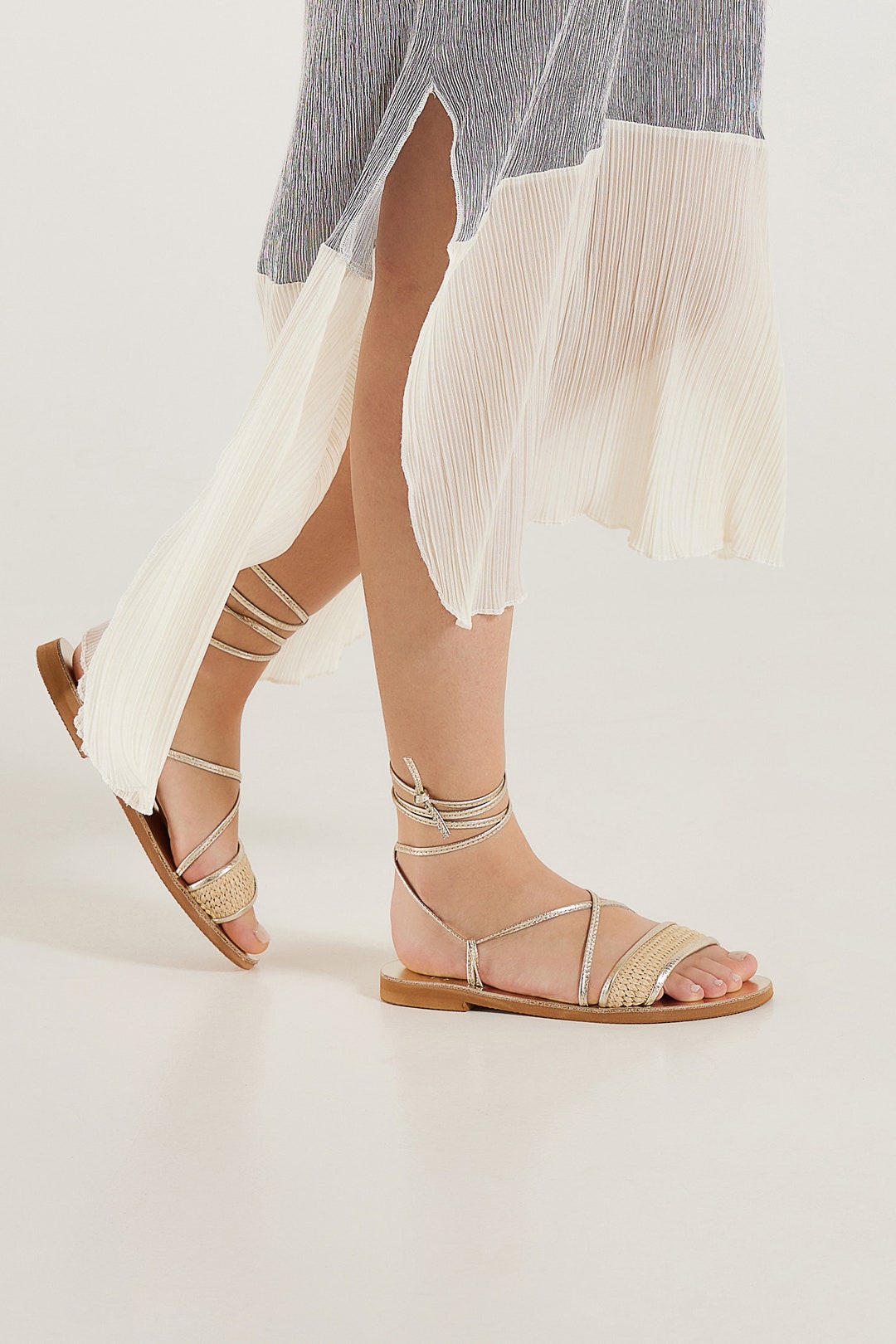 Sandali eleganti, sandali bassi, sandali di paglia, sandali in