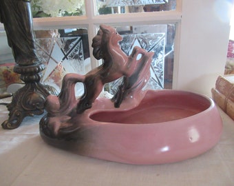 Planter pink horse, pot cache, planter. Pink and black ceramic. Beauce ceramics