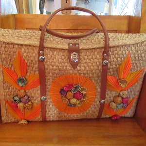 Acapulco Rattan vintage straw beach bag Raffia flower