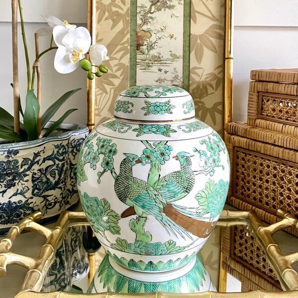 Vintage Large Imari Ginger Jar, Green Peacock Imari, Bookshelf Decor, Chinoiserie, Grandmillennial,  Vases, Temple Jars, Porcelain Jars