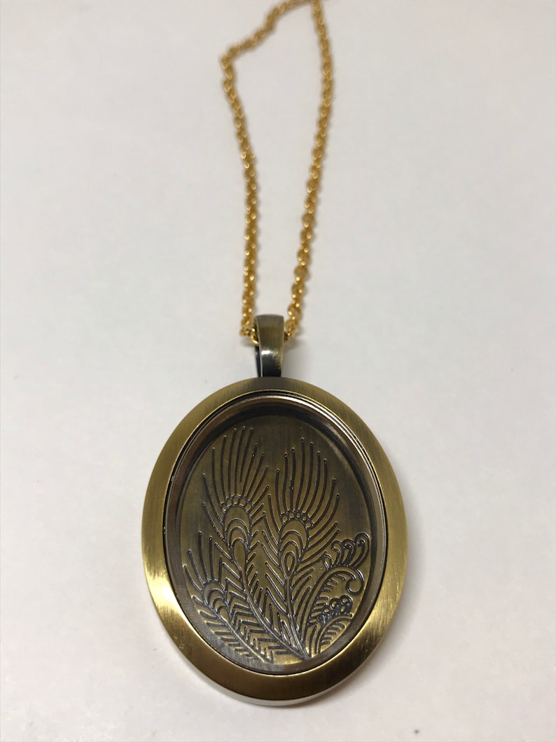 South Hill Designs Mialisia Oval Lockets WOval Screens Origami Owl Compatible