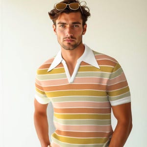 Camicia stile anni &#39;70, polo retrò, camicia con colletto a punta anni &#39;70, camicia a righe anni &#39;70, camicia stile anni &#39;70, polo a righe, camicia a righe multicolori