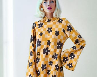 Vestido estilo años 70, vestido estilo años 70 con mangas acampanadas / minivestido retro con cuadros amarillos y flores / minivestido vintage de gasa estilo años 70