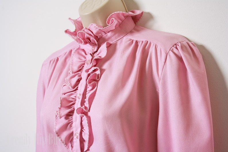 80s Top Vintage Pink blouse Vintage pink Ruffle Top Long sleeve top Vintage ruffle top 80s Blouse Vintage Pink Top Vintage ruffle top