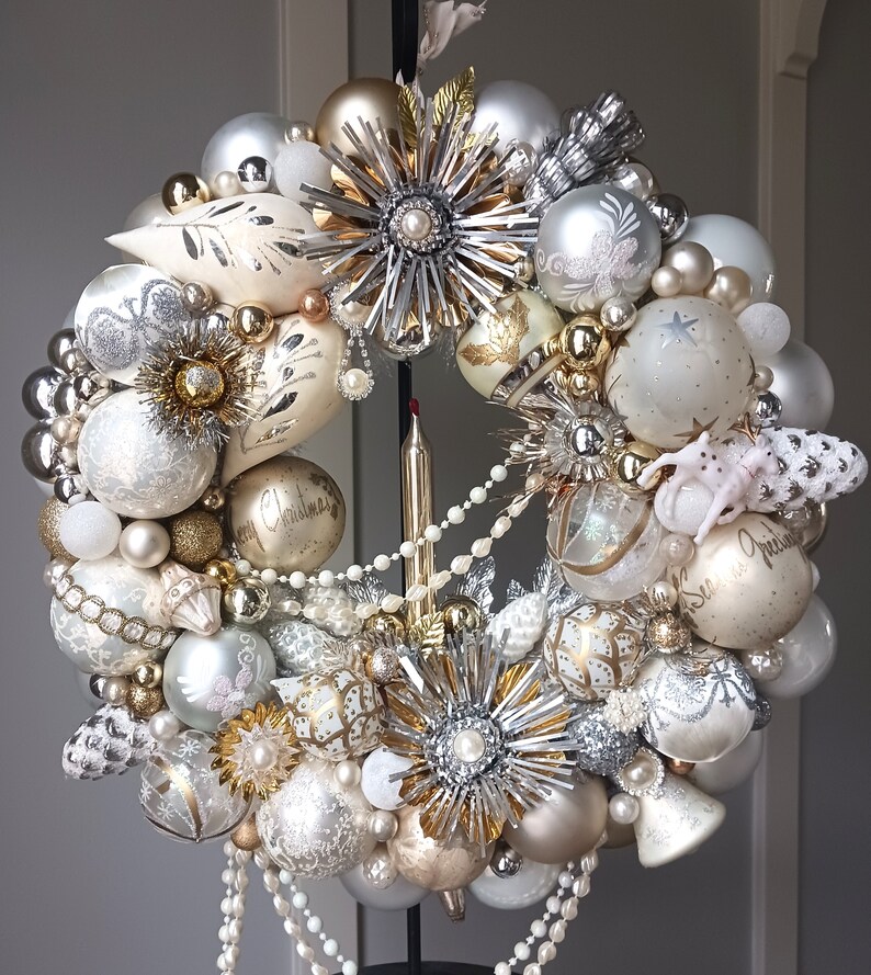 Winter Whites Christmas Vintage Ornament Christmas Wreath Etsy