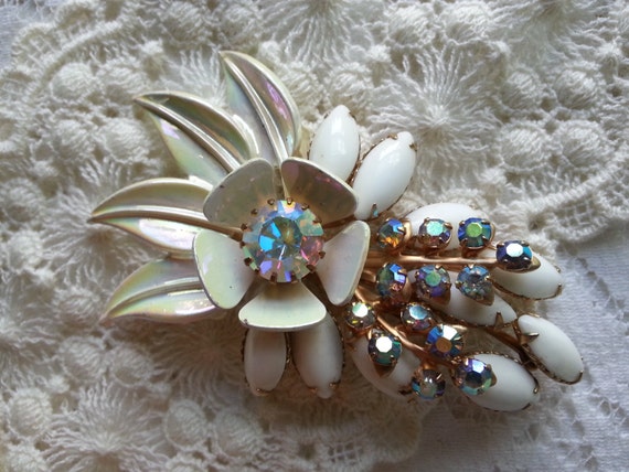 VINTAGE Floral Brooch Bridal Sash Brooch Milk Sto… - image 1