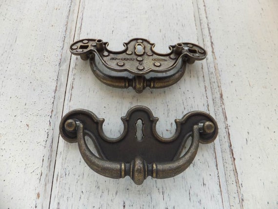 Set Of 2 Original Drawer Pulls Key Hole Dresser Cabinet Etsy