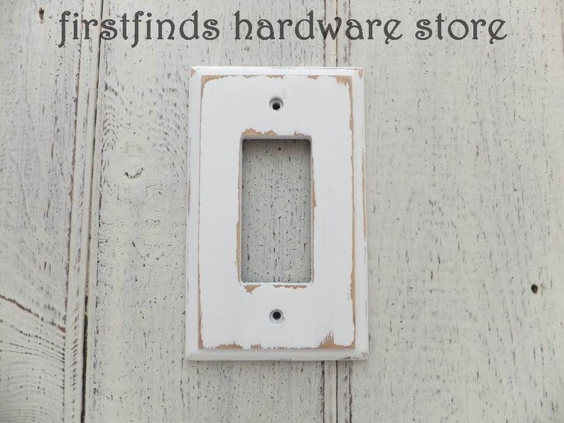 RUSTIC GREEN PAINTED CRACKED WOOD LIGHT SWITCH WALL PLATE OUTLET COUNRY CABIN